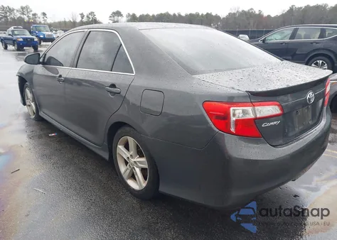 2013 Toyota Camry Se z USA, uszkodzony, nr VIN 4T1BF1FK4DU671543